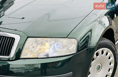 Ліфтбек Skoda Superb 2004 в 