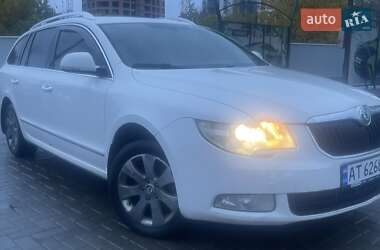 Універсал Skoda Superb 2011 в Івано-Франківську