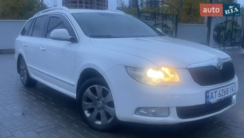 Универсал Skoda Superb 2011 в Ивано-Франковске