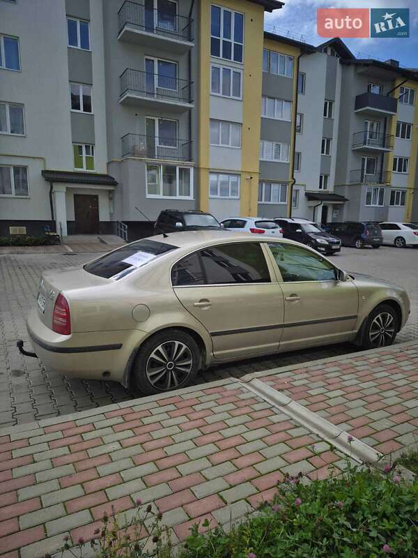 Лифтбек Skoda Superb 2005 в Тернополе фото 4 Лифтбек Skoda Superb 2005 в Тернополе