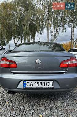 Ліфтбек Skoda Superb 2011 в  фото 9 Ліфтбек Skoda Superb 2011 в