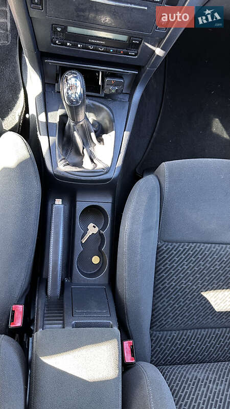 Лифтбек Skoda Superb 2003 в Черкассах