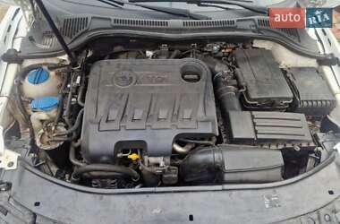 Лифтбек Skoda Superb 2014 в 