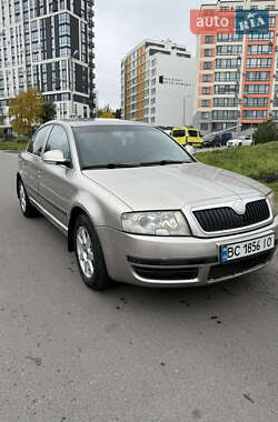 Лифтбек Skoda Superb 2006 в 
