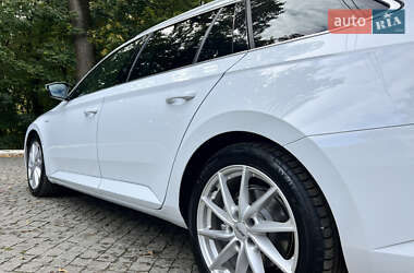 Универсал Skoda Superb 2017 в 