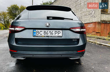 Универсал Skoda Superb 2018 в 