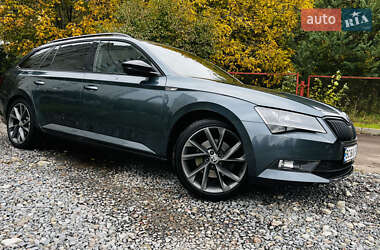 Универсал Skoda Superb 2018 в 