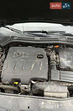 Универсал Skoda Superb 2014 в 