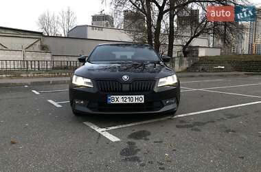 Лифтбек Skoda Superb 2019 в 