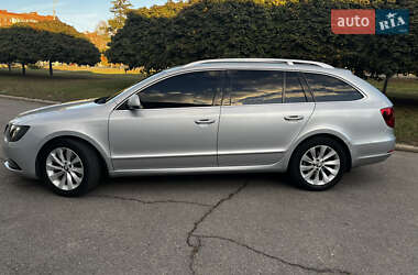 Универсал Skoda Superb 2014 в 