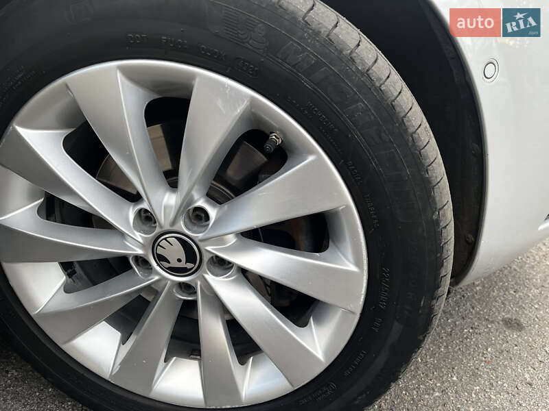 Універсал Skoda Superb 2014 в Полтаві фото 23 Універсал Skoda Superb 2014 в Полтаві