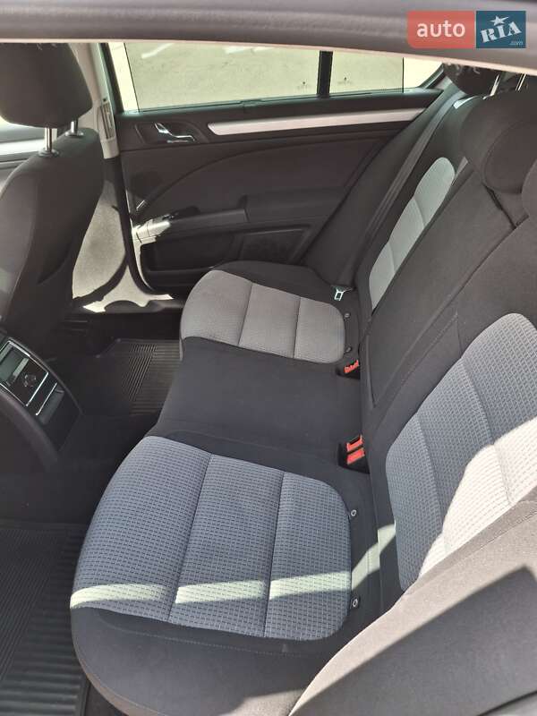 Лифтбек Skoda Superb 2009 в Первомайске фото 6 Лифтбек Skoda Superb 2009 в Первомайске