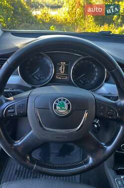Лифтбек Skoda Superb 2010 в 