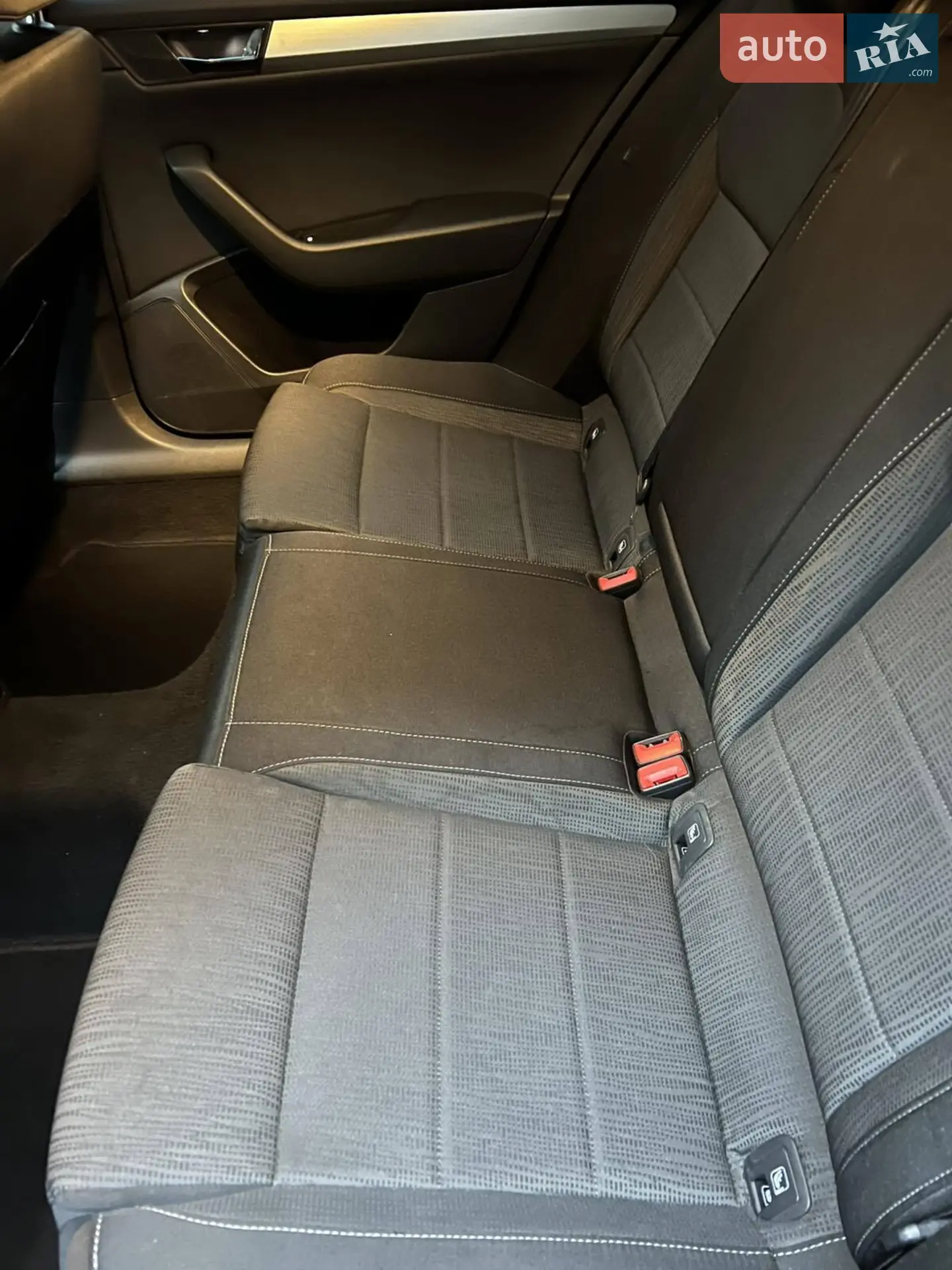2016 Skoda Superb - мініатюра 20