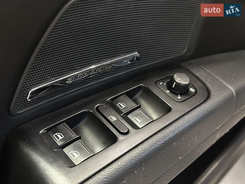 Лифтбек Skoda Superb 2012 в Киеве