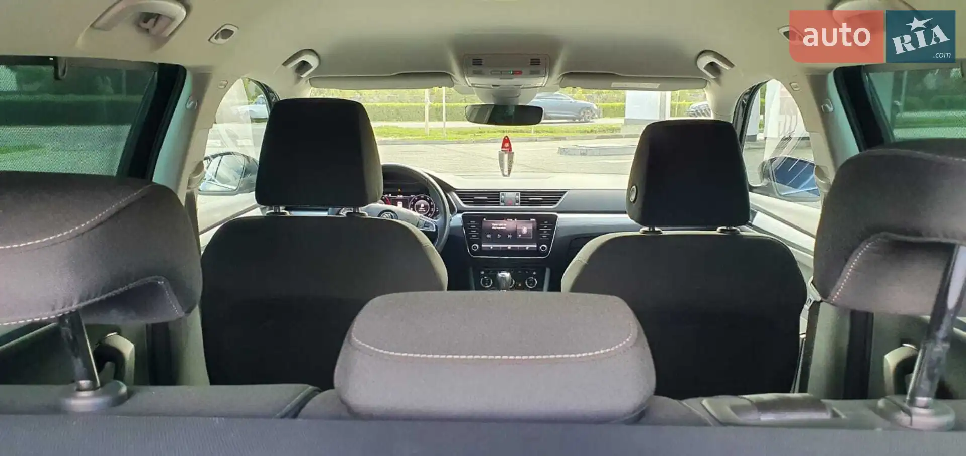 2019 Skoda Superb - мініатюра 9