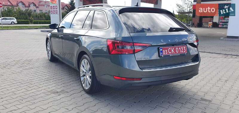 Универсал Skoda Superb 2019 в Ужгороде