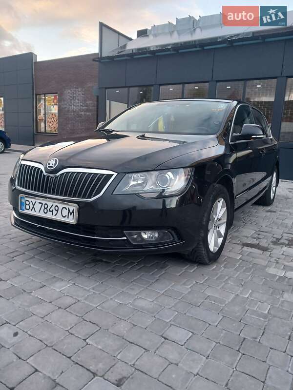 Лифтбек Skoda Superb 2014 в Нетешине