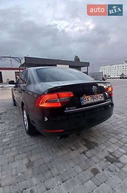 Лифтбек Skoda Superb 2014 в 