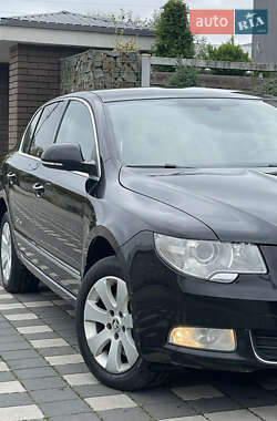 Лифтбек Skoda Superb 2010 в 