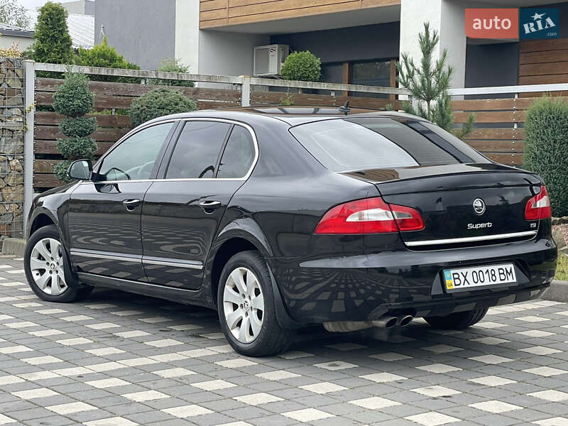 Лифтбек Skoda Superb 2010 в Стрые