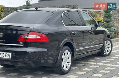 Лифтбек Skoda Superb 2010 в 