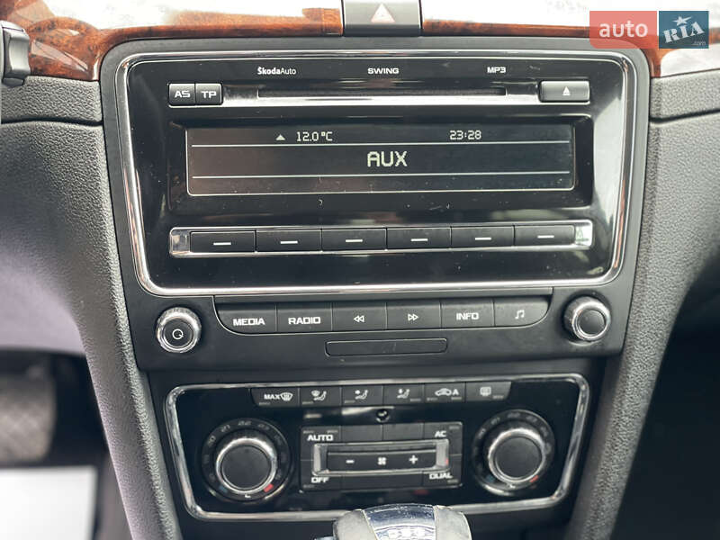 Лифтбек Skoda Superb 2010 в Стрые