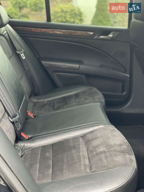 Лифтбек Skoda Superb 2010 в Стрые