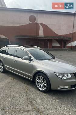 Універсал Skoda Superb 2011 в 