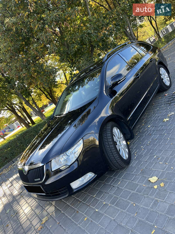 Skoda Superb 2012