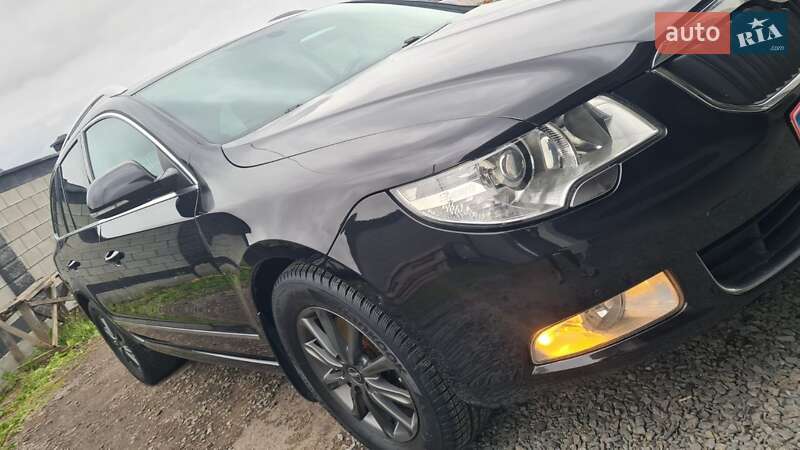 Универсал Skoda Superb 2012 в Ровно фото 43 Универсал Skoda Superb 2012 в Ровно