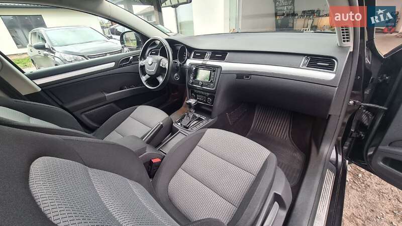 Универсал Skoda Superb 2012 в Ровно фото 47 Универсал Skoda Superb 2012 в Ровно