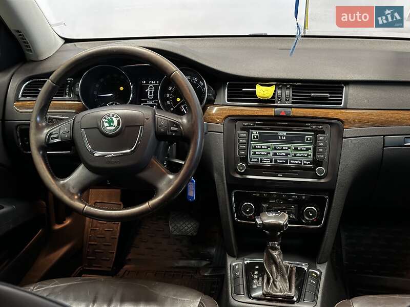 Лифтбек Skoda Superb 2012 в Киеве