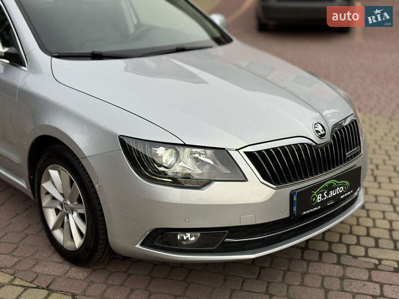 Універсал Skoda Superb 2015 в Мукачевому