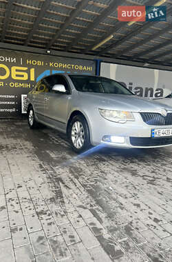 Лифтбек Skoda Superb 2011 в Тернополе