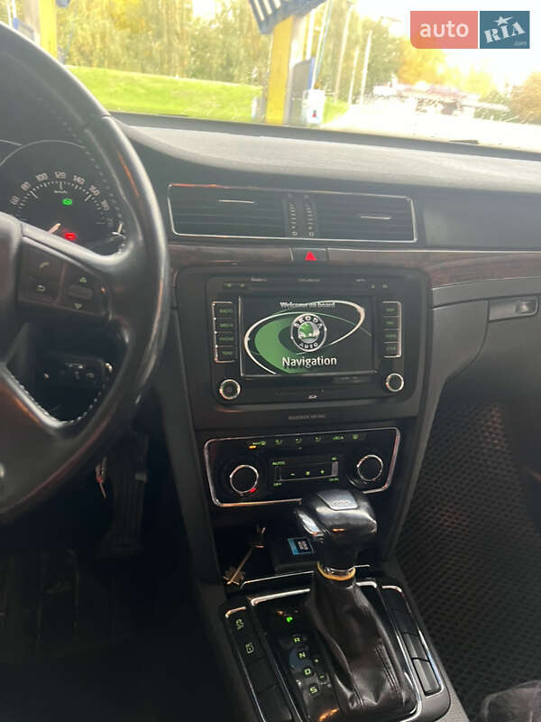 Лифтбек Skoda Superb 2011 в Тернополе