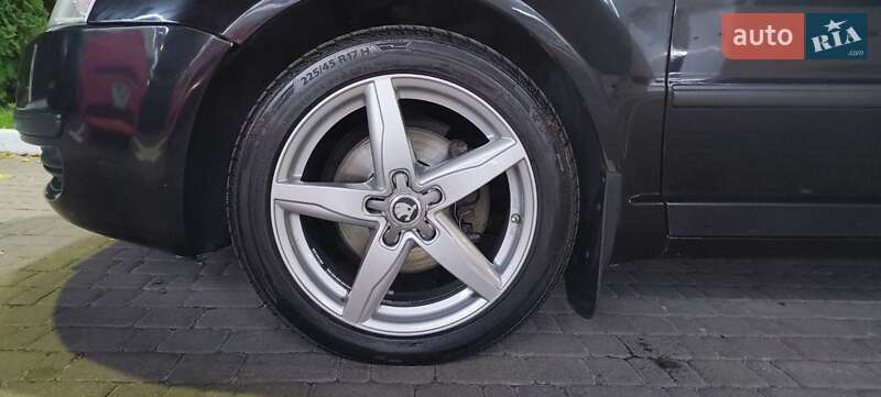 Лифтбек Skoda Superb 2006 в Киеве