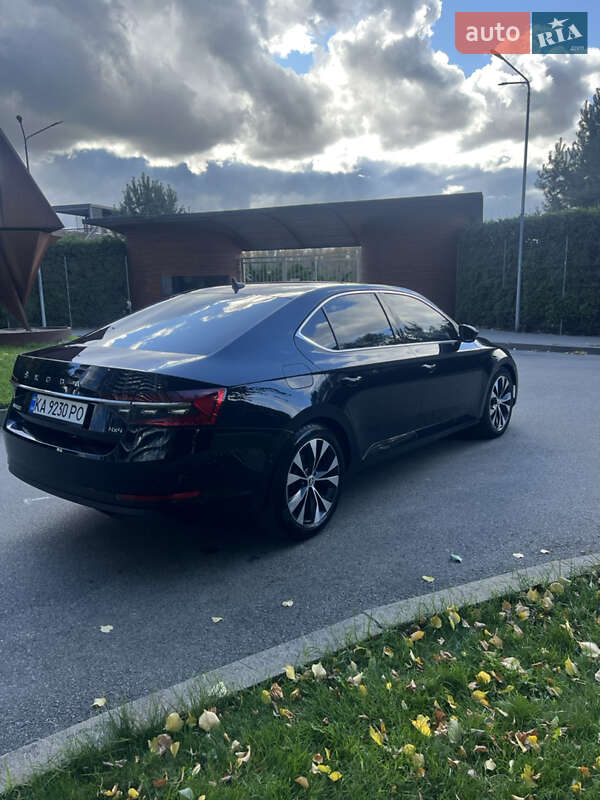 Лифтбек Skoda Superb 2019 в Киеве