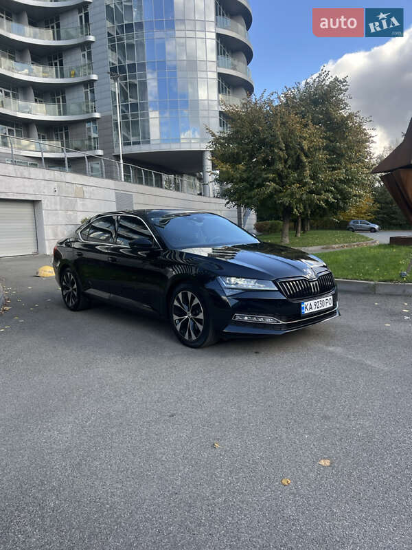 Лифтбек Skoda Superb 2019 в Киеве