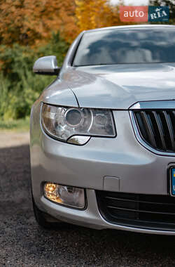 Лифтбек Skoda Superb 2012 в 