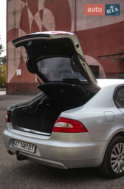 Лифтбек Skoda Superb 2012 в 