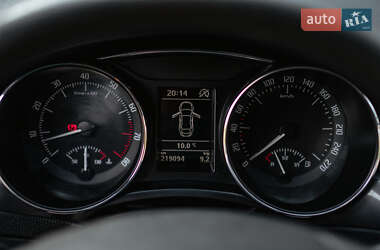Лифтбек Skoda Superb 2012 в 