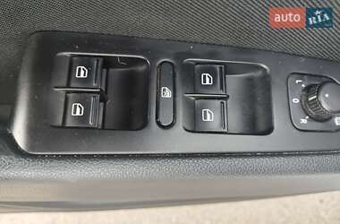 Лифтбек Skoda Superb 2011 в 