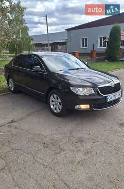 Лифтбек Skoda Superb 2013 в 