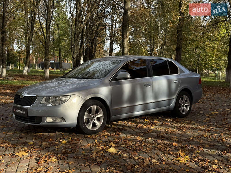 Ліфтбек Skoda Superb 2011 в Тячеві