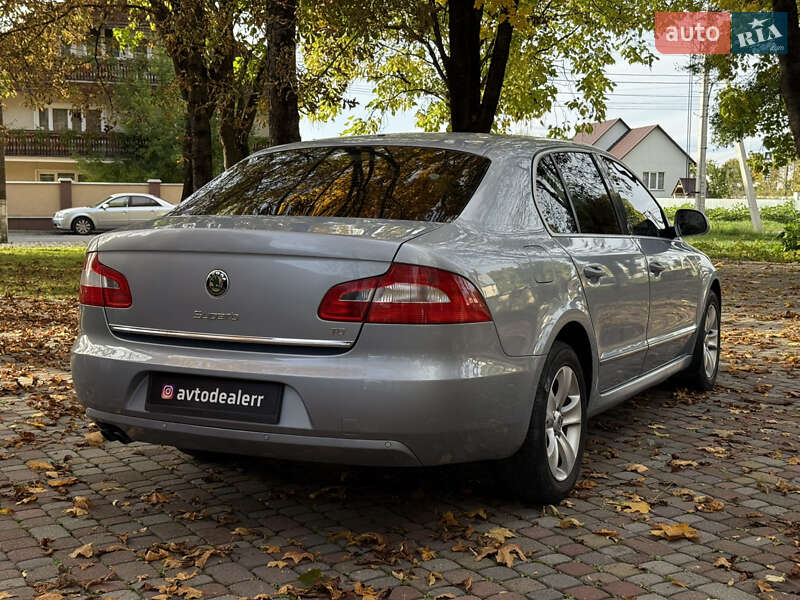 Ліфтбек Skoda Superb 2011 в Тячеві