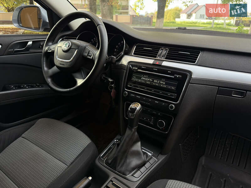 Ліфтбек Skoda Superb 2011 в Тячеві