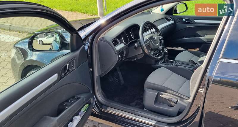 Универсал Skoda Superb 2012 в Косове