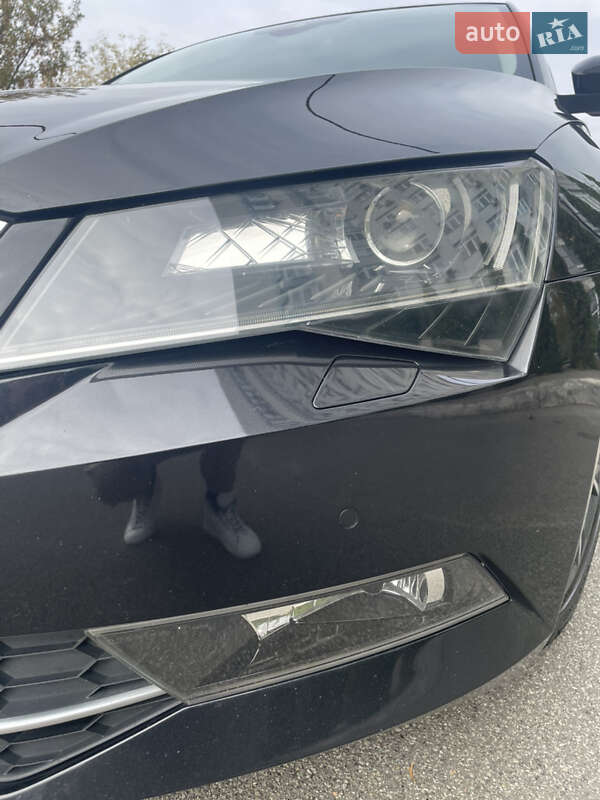 Ліфтбек Skoda Superb 2016 в Києві