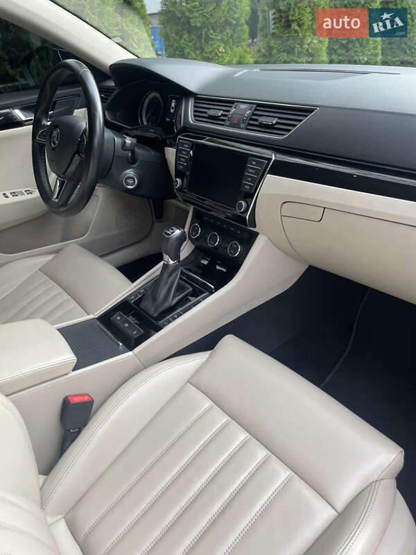 Ліфтбек Skoda Superb 2016 в Києві